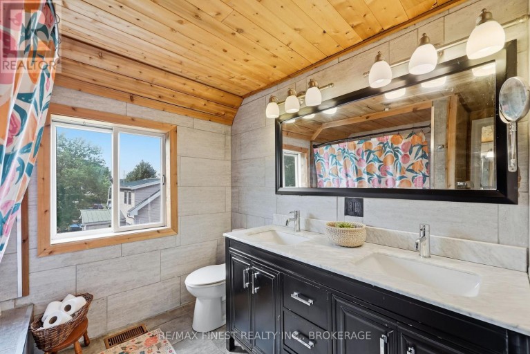 348 CHARLES STREET N, Gananoque, Ontario, K7G1V4
