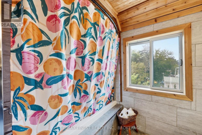348 CHARLES STREET N, Gananoque, Ontario, K7G1V4
