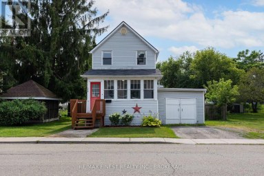 348 CHARLES STREET N Gananoque Ontario photo 3