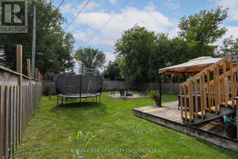 348 CHARLES STREET N, Gananoque, Ontario, K7G1V4