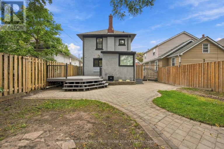 97 OLIVE AVENUE, Oshawa (Central), Ontario, L1H2P1