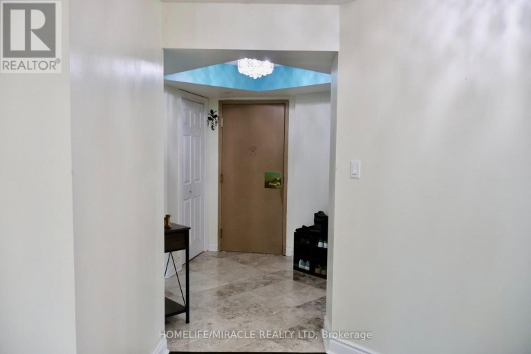 802 - 3233 EGLINTON AVENUE E, Toronto (Scarborough Village), Ontario, M1J3N6