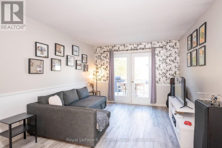 550 LANARK CRESCENT, Thunder Bay (County Park), Ontario, P7A7V6