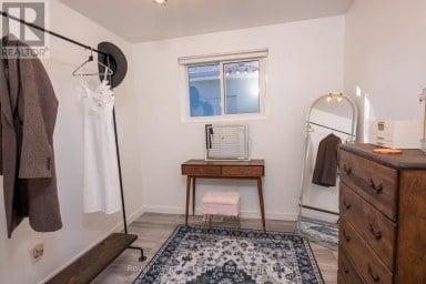 550 LANARK CRESCENT Thunder Bay (County Park) Ontario photo 17