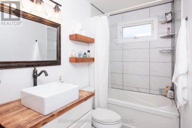 550 LANARK CRESCENT Thunder Bay (County Park) Ontario photo 20