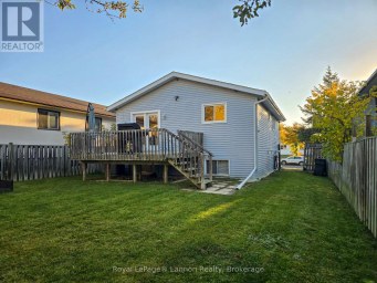 550 LANARK CRESCENT Thunder Bay (County Park) Ontario photo 5