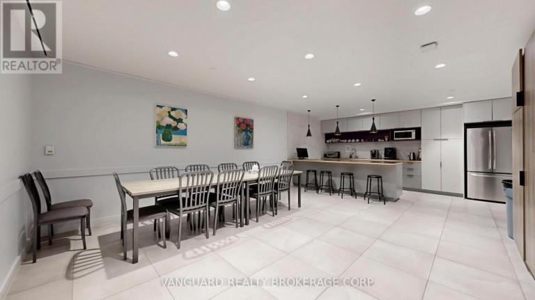2-4, 201-203 - 4040 STEELES AVENUE, Vaughan (Steeles West Industrial), Ontario, L4L4Y5