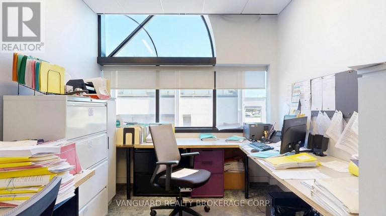 2-4, 201-203 - 4040 STEELES AVENUE, Vaughan (Steeles West Industrial), Ontario, L4L4Y5