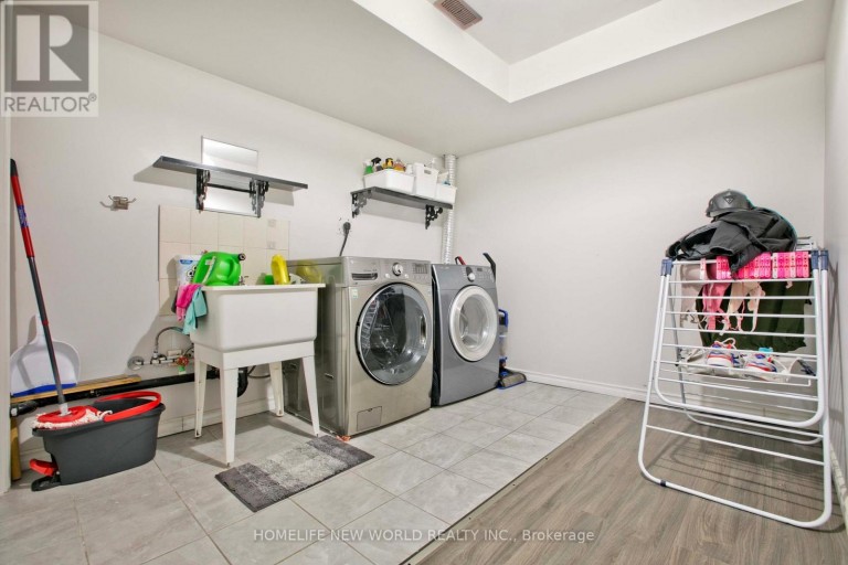 52 STOYELL DRIVE, Richmond Hill (Jefferson), Ontario, L4E0M7