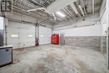 20 JENET AVENUE Toronto (Dovercourt-Wallace Emerson-Junction) Ontario photo 13