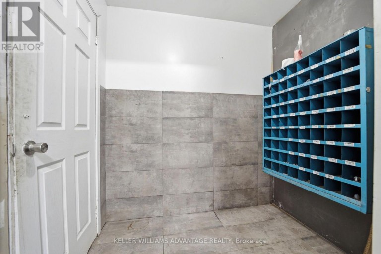 20 JENET AVENUE, Toronto (Dovercourt-Wallace Emerson-Junction), Ontario, M6H1R4