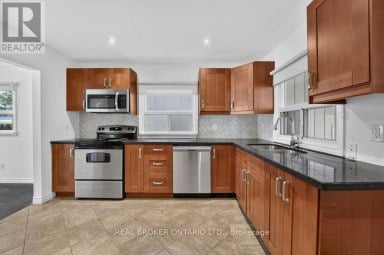 1024 ROOSEVELT ROAD Mississauga (Lakeview) Ontario photo 13