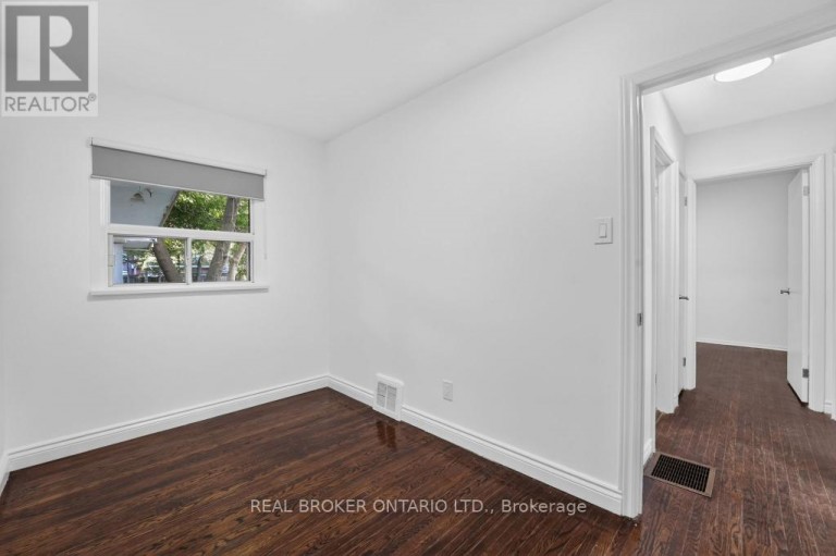 1024 ROOSEVELT ROAD, Mississauga (Lakeview), Ontario, L5G3Y8