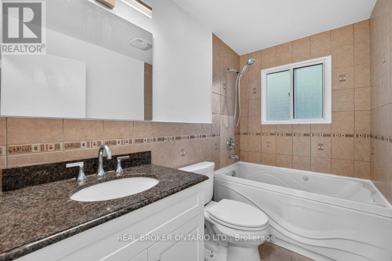1024 ROOSEVELT ROAD, Mississauga (Lakeview), Ontario, L5G3Y8
