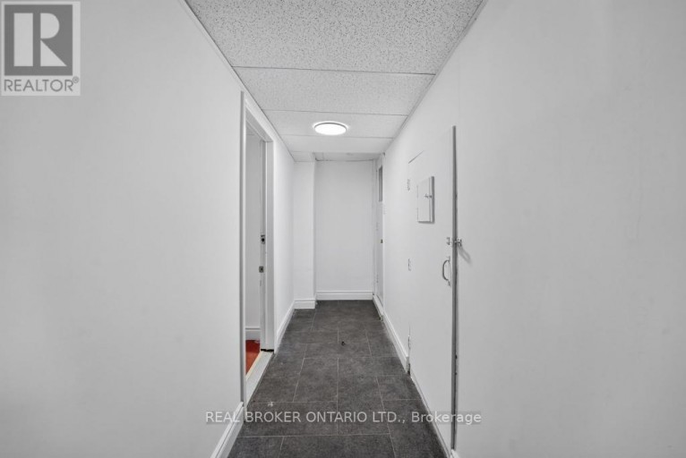 1024 ROOSEVELT ROAD, Mississauga (Lakeview), Ontario, L5G3Y8