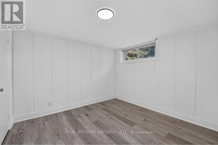 1024 ROOSEVELT ROAD, Mississauga (Lakeview), Ontario, L5G3Y8