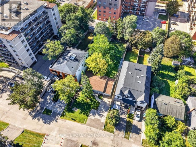 1024 ROOSEVELT ROAD, Mississauga (Lakeview), Ontario, L5G3Y8