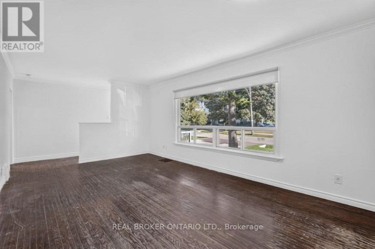 1024 ROOSEVELT ROAD, Mississauga (Lakeview), Ontario, L5G3Y8