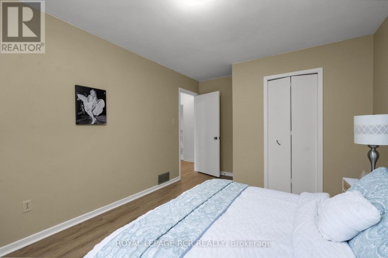 48 ESPLANADE ROAD, Brampton (Southgate), Ontario, L6T2C8