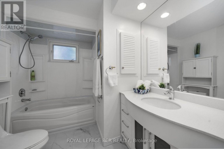 48 ESPLANADE ROAD, Brampton (Southgate), Ontario, L6T2C8