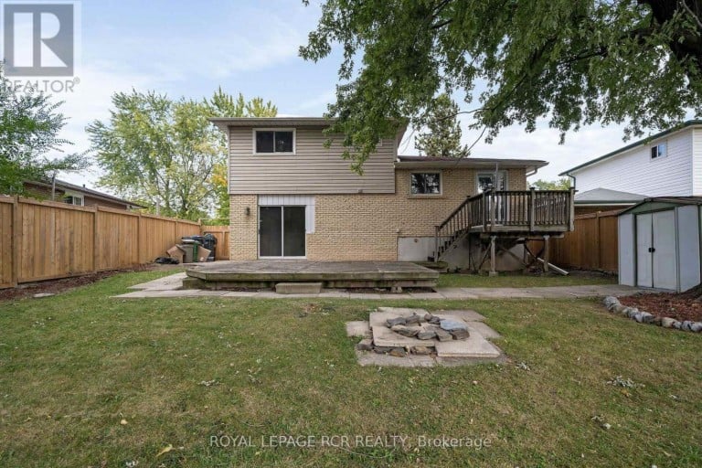 48 ESPLANADE ROAD, Brampton (Southgate), Ontario, L6T2C8