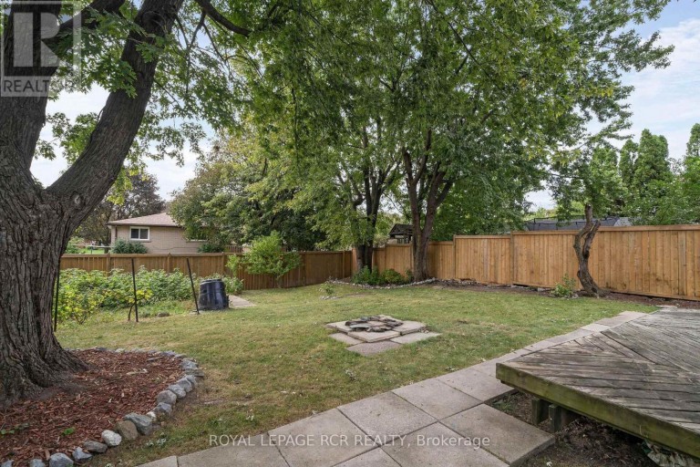 48 ESPLANADE ROAD, Brampton (Southgate), Ontario, L6T2C8