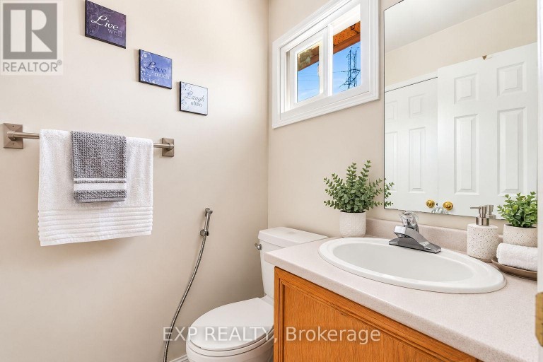 4365 VIOLET ROAD, Mississauga (East Credit), Ontario, L5V1J8