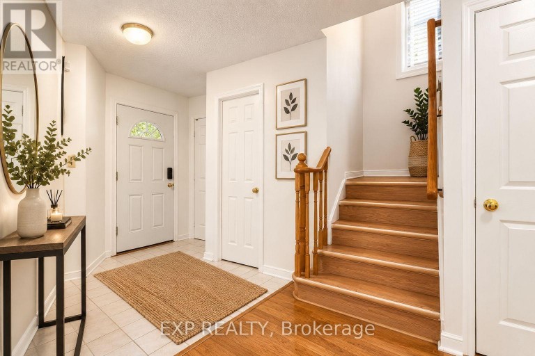 4365 VIOLET ROAD, Mississauga (East Credit), Ontario, L5V1J8