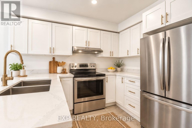 4365 VIOLET ROAD, Mississauga (East Credit), Ontario, L5V1J8