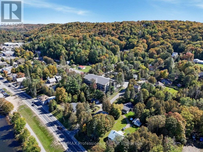 307 - 4 LAKE AVENUE, Dysart et al (Dysart), Ontario, K0M1S0