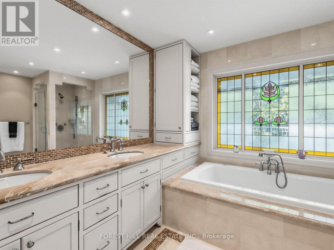 9 ORMSBY CRESCENT, Toronto (Forest Hill South), Ontario, M5P2V2