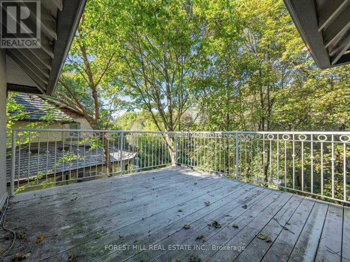 9 ORMSBY CRESCENT, Toronto (Forest Hill South), Ontario, M5P2V2