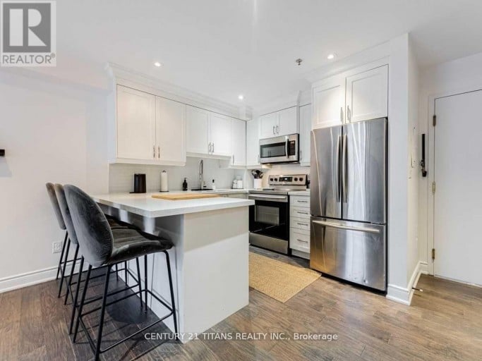 115 - 684 WARDEN AVENUE, Toronto (Clairlea-Birchmount), Ontario, M1L4W4