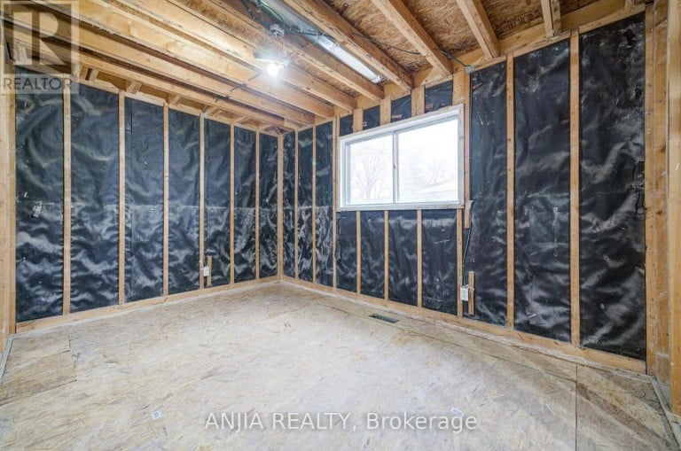 27 JONQUIL CRESCENT, Markham (Bullock), Ontario, L3P1T3