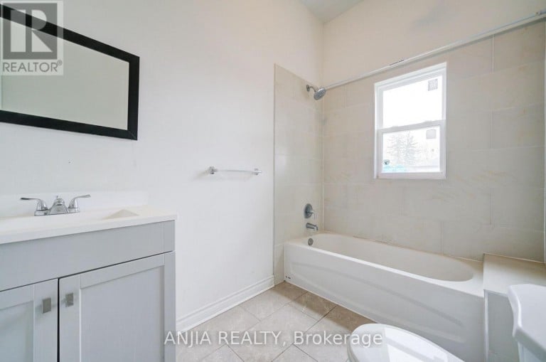27 JONQUIL CRESCENT, Markham (Bullock), Ontario, L3P1T3