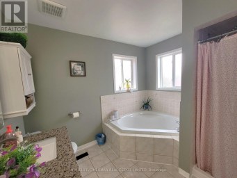 256 MCBRIDE CRESCENT Newmarket (Summerhill Estates) Ontario photo 14