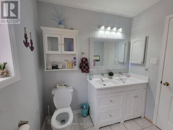 256 MCBRIDE CRESCENT Newmarket (Summerhill Estates) Ontario photo 18