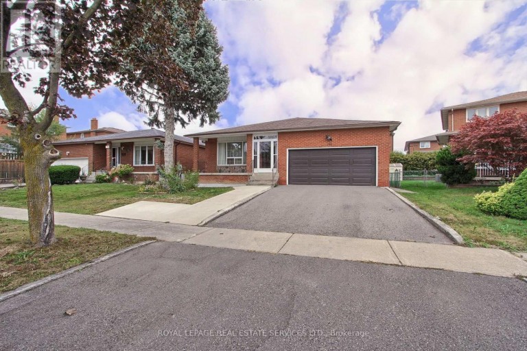 190 BENJAMIN BOAKE TRAIL, Toronto (York University Heights), Ontario, M3J3C4