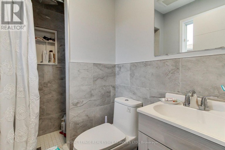 190 BENJAMIN BOAKE TRAIL, Toronto (York University Heights), Ontario, M3J3C4
