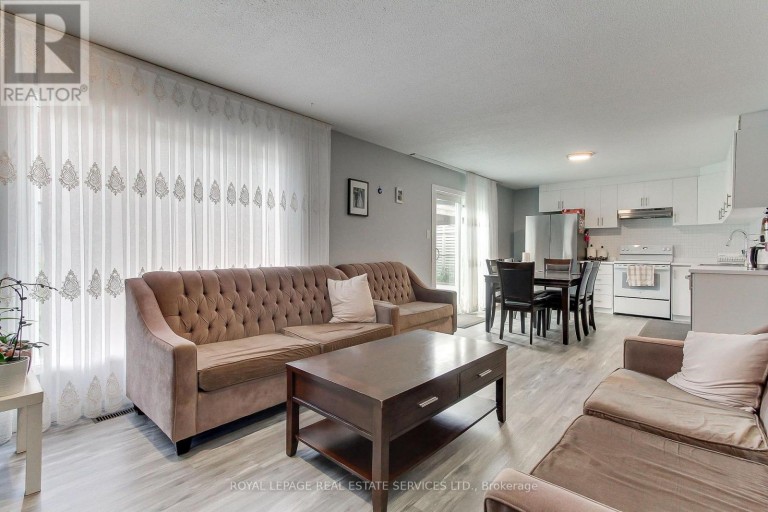 190 BENJAMIN BOAKE TRAIL, Toronto (York University Heights), Ontario, M3J3C4