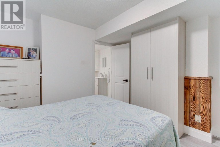 190 BENJAMIN BOAKE TRAIL, Toronto (York University Heights), Ontario, M3J3C4