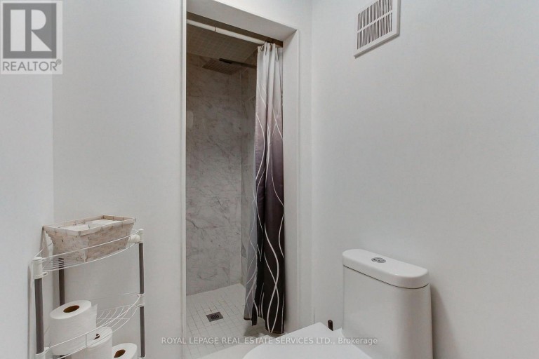 190 BENJAMIN BOAKE TRAIL, Toronto (York University Heights), Ontario, M3J3C4