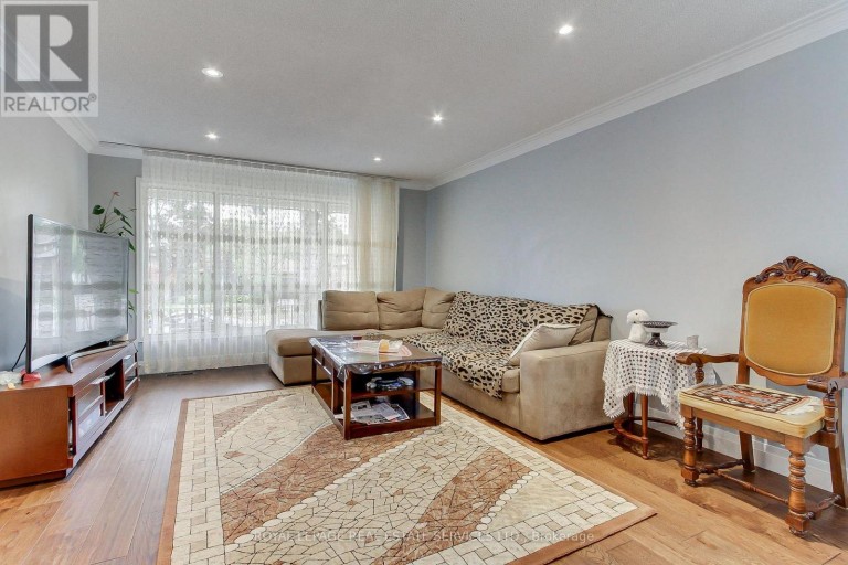 190 BENJAMIN BOAKE TRAIL, Toronto (York University Heights), Ontario, M3J3C4