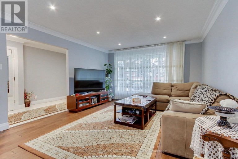 190 BENJAMIN BOAKE TRAIL, Toronto (York University Heights), Ontario, M3J3C4