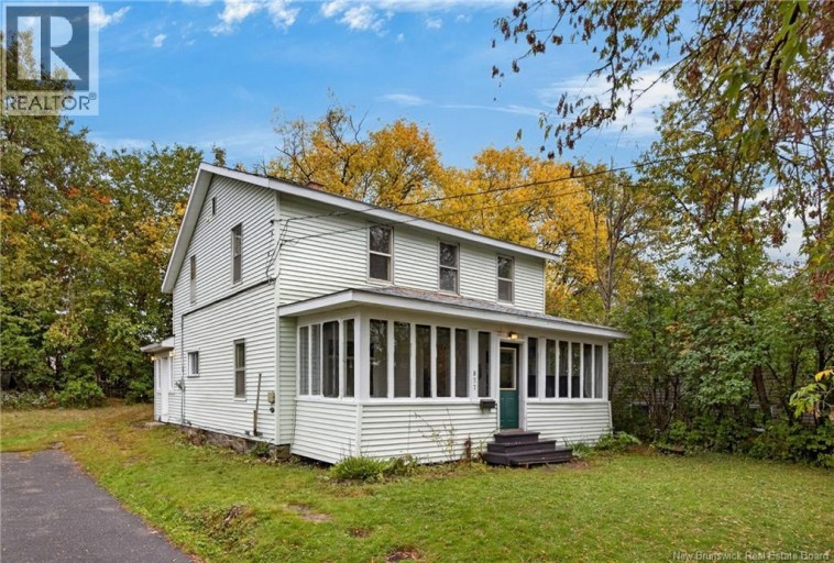 877 Barker Street, Fredericton, New Brunswick, E3A3K4