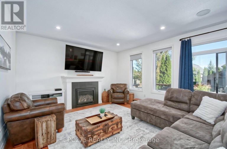 16 PEREGRINE AVENUE, Middlesex Centre (Kilworth), Ontario, N0L1R0