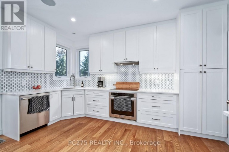 16 PEREGRINE AVENUE, Middlesex Centre (Kilworth), Ontario, N0L1R0