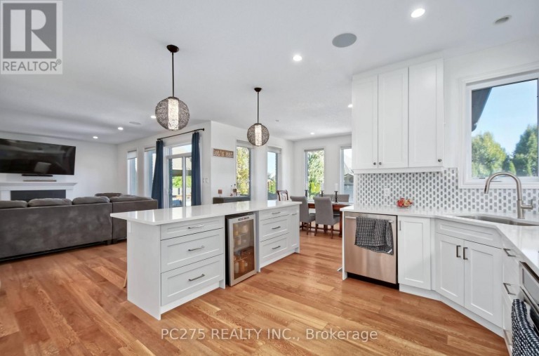 16 PEREGRINE AVENUE, Middlesex Centre (Kilworth), Ontario, N0L1R0