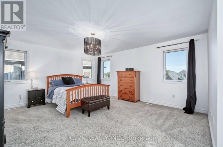 16 PEREGRINE AVENUE, Middlesex Centre (Kilworth), Ontario, N0L1R0
