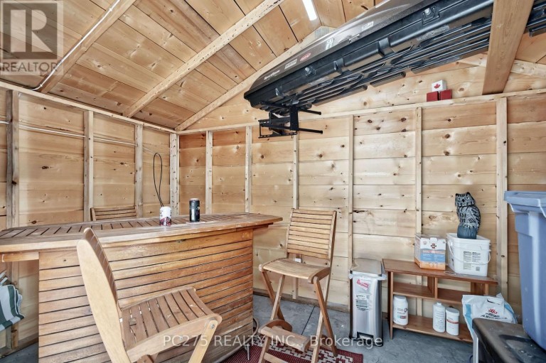16 PEREGRINE AVENUE, Middlesex Centre (Kilworth), Ontario, N0L1R0